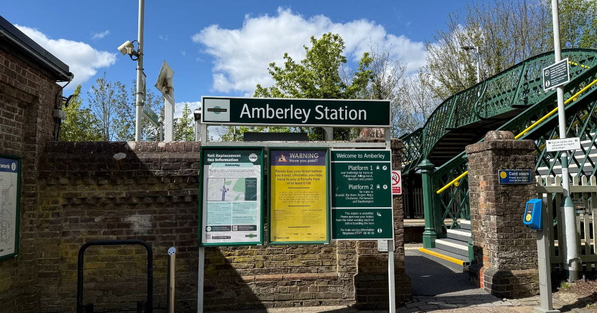 Circular walk around Amberley starting at Amberley railway station
