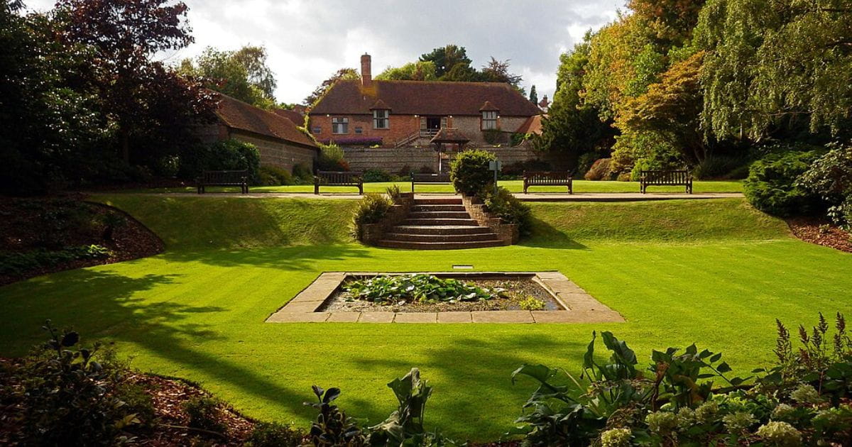 Manor Gardens Bexhill attractions