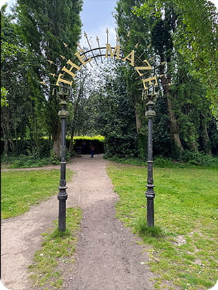 Sign outside of Crystal Palace maze