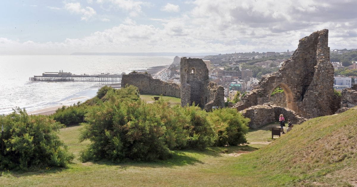 Hastings castle ruins history seafront