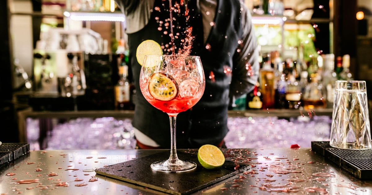 where to go for cocktails in southampton