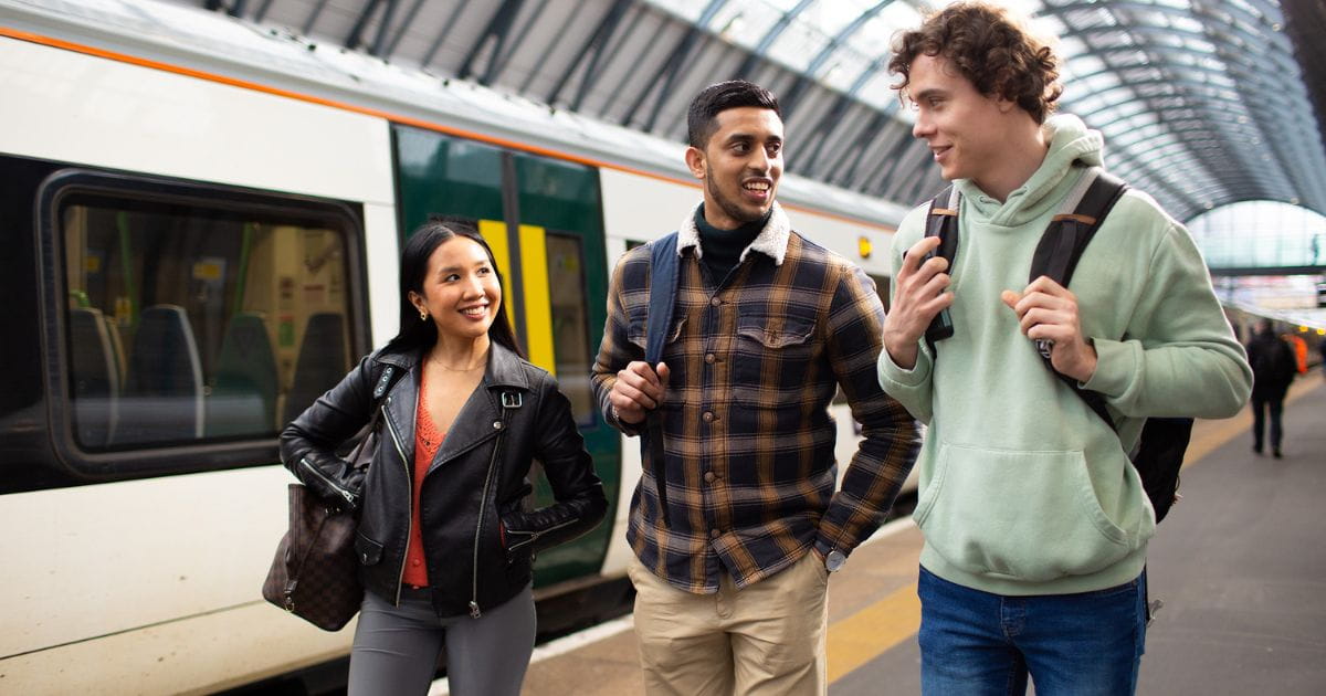 How to get to Lewes by train