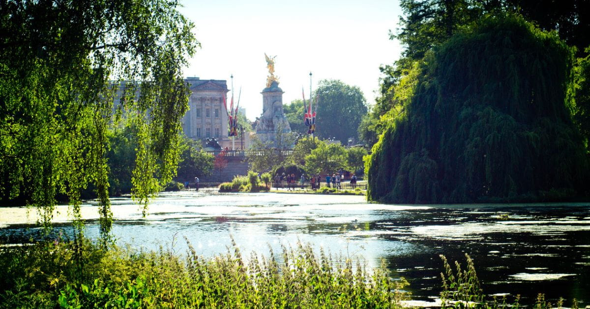 Green Park London outdoor attractions near London Victoria